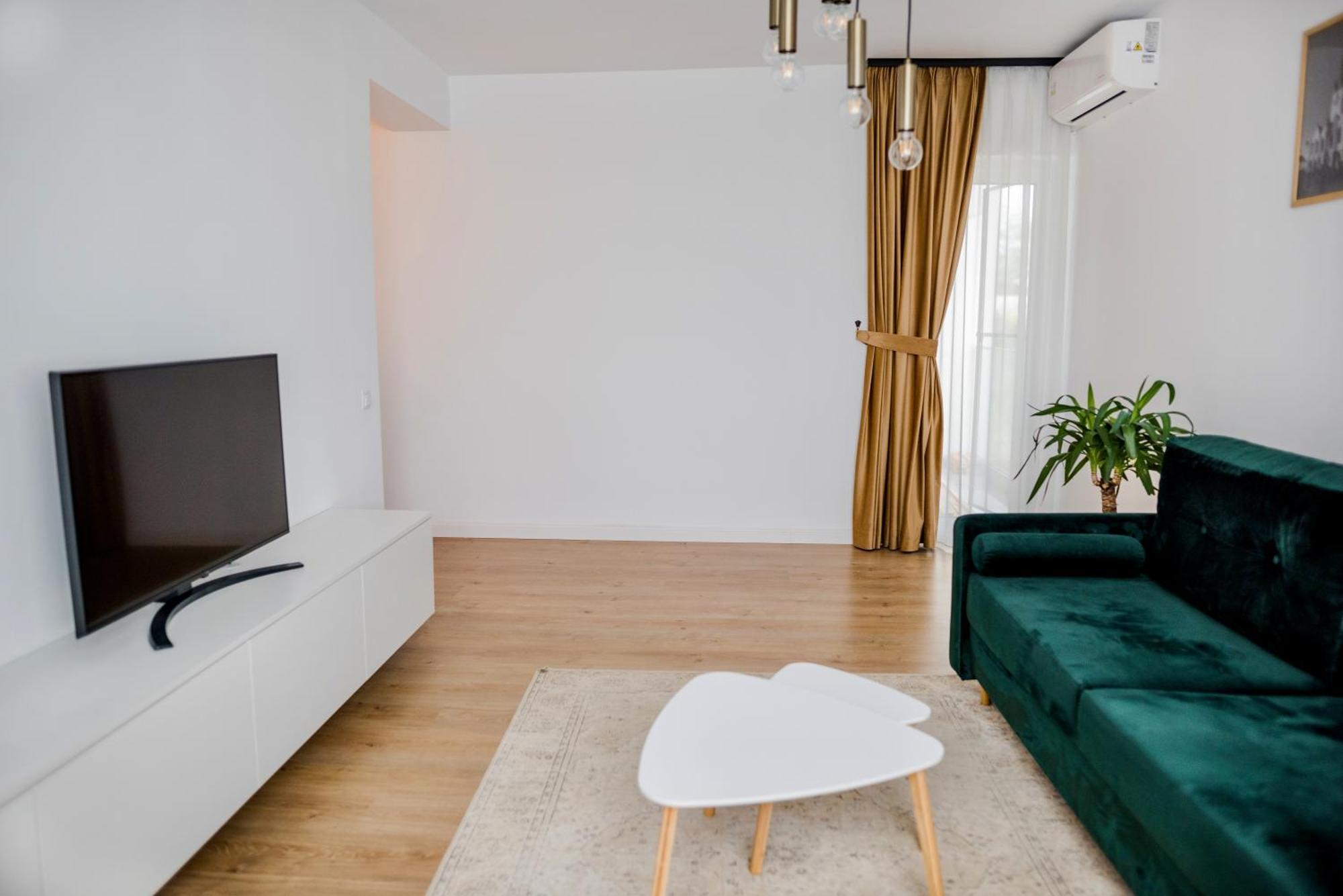 Amazing Mountain View Apartment Sibiu Buitenkant foto