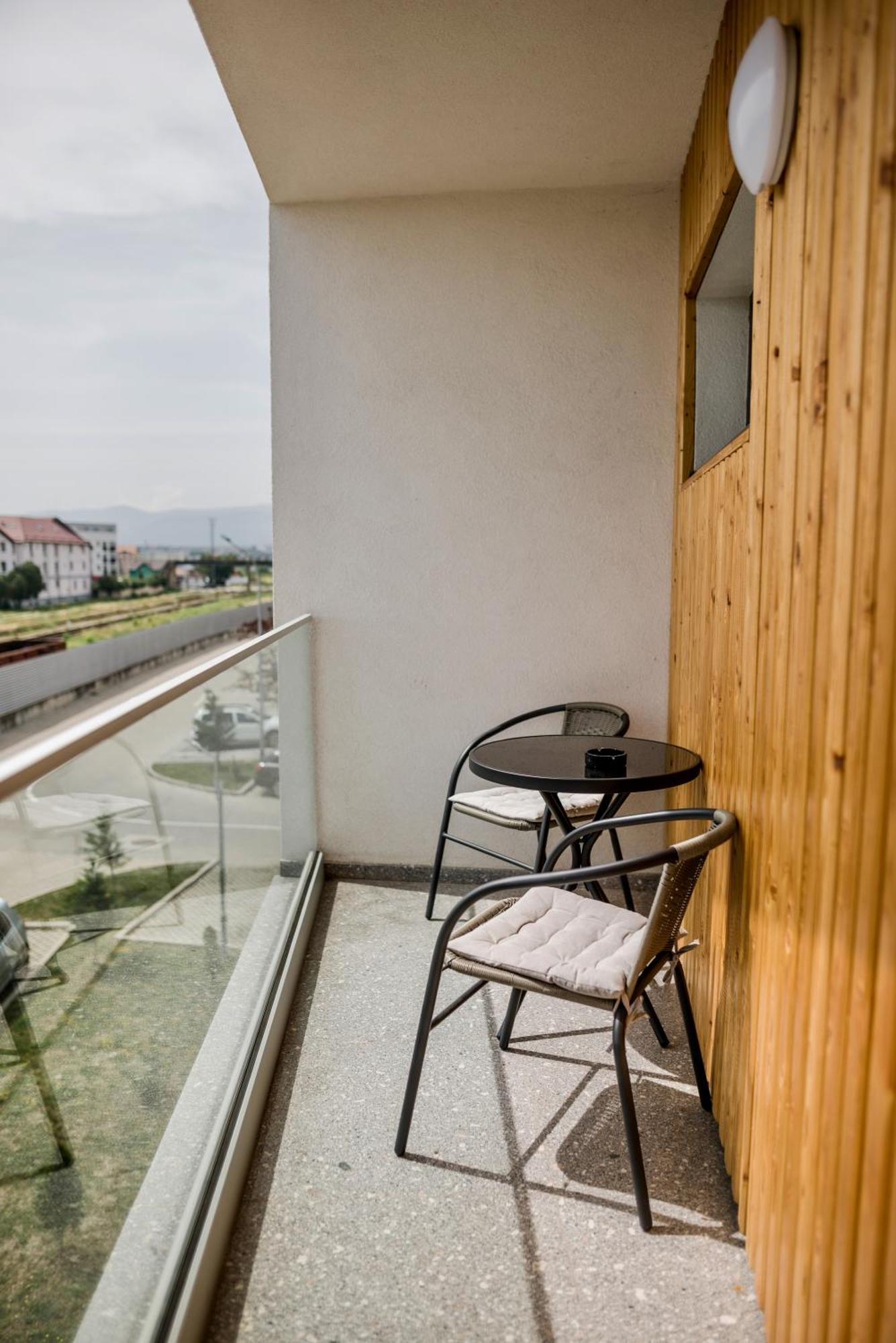 Amazing Mountain View Apartment Sibiu Buitenkant foto